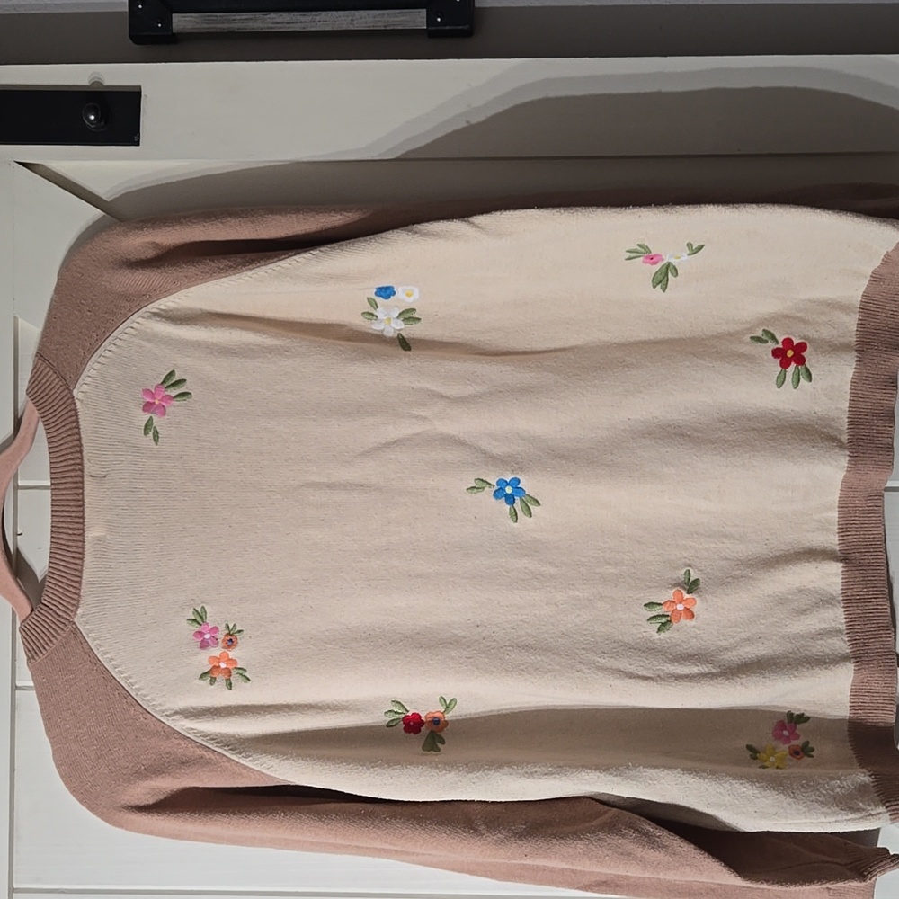 Roolee Embroidered Sweater AS IS - Picture 8 of 8